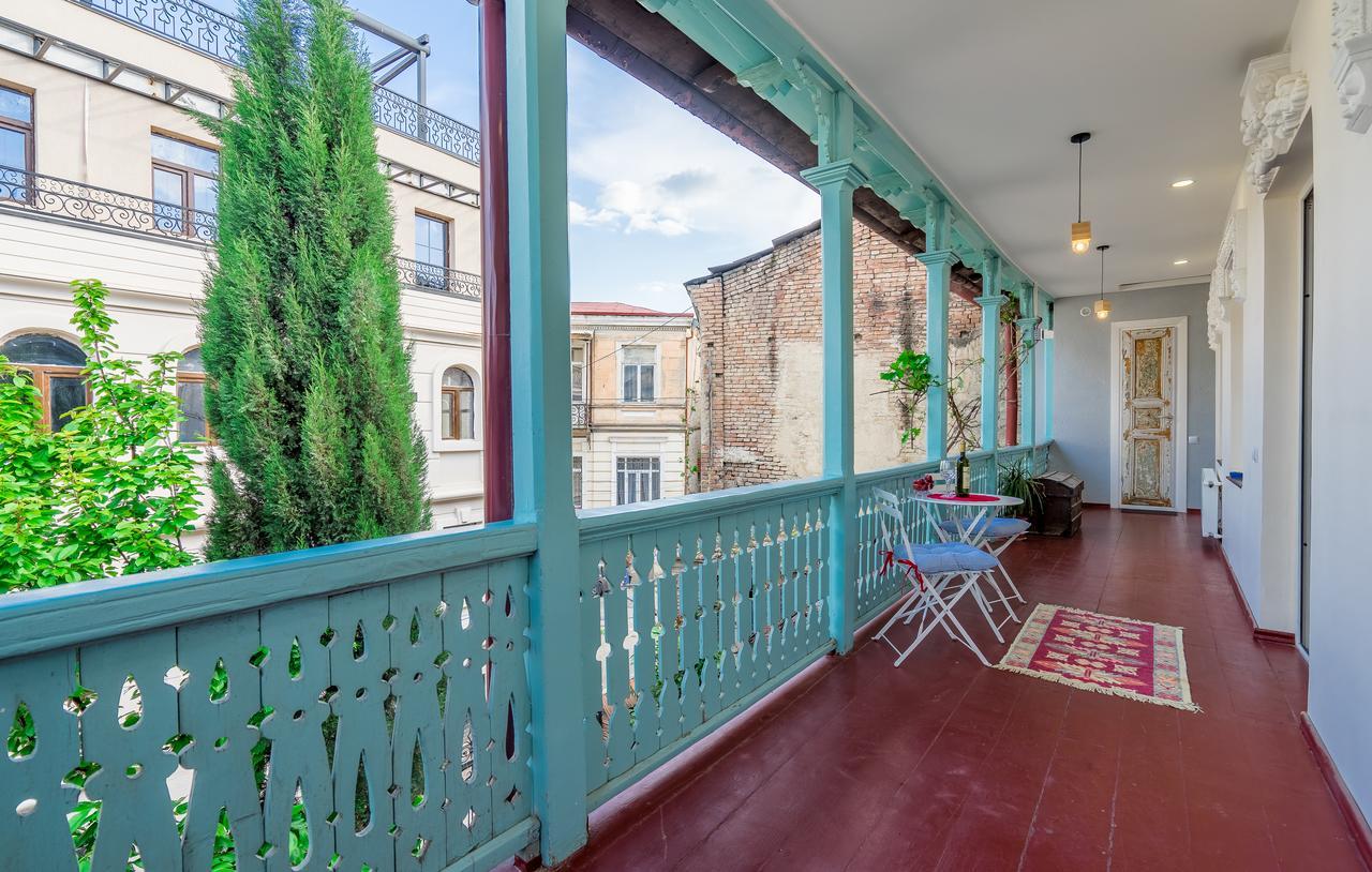 Gallery Apartment Tbilisi ภายนอก รูปภาพ