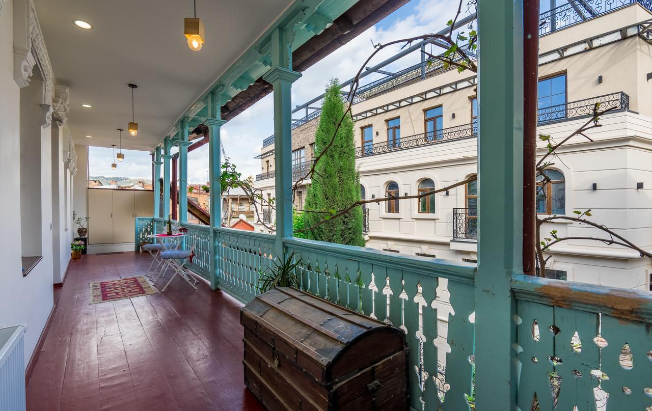 Gallery Apartment Tbilisi ภายนอก รูปภาพ